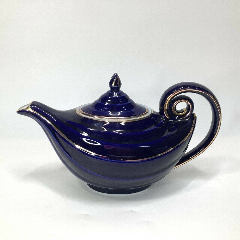 VINTAGE Hall Aladdin Teapot Cobalt blue & gold trim 6 Cup #0663 USA Porcelain